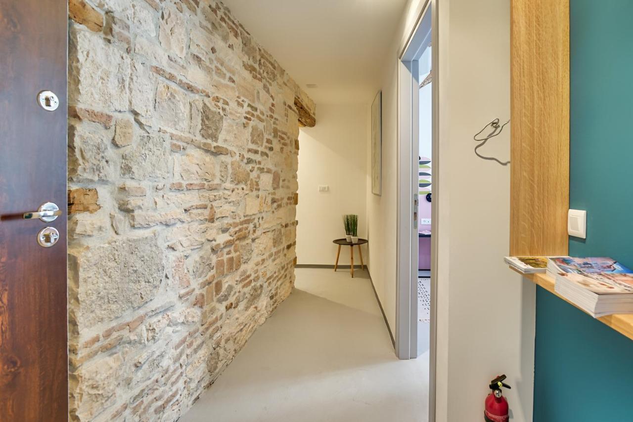 Bed and Breakfast Nars Ровінь Номер фото